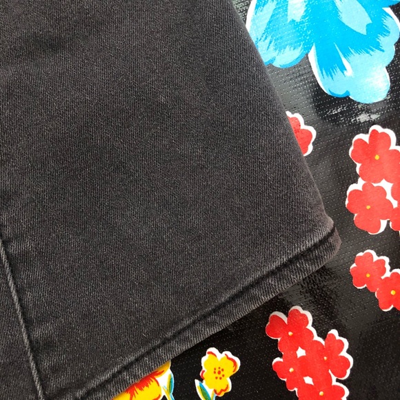 Classic high waisted denim shorts - Picture 4 of 5